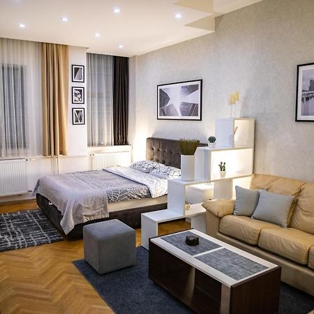 Cubic Central Lux Ni Eksteriør billede