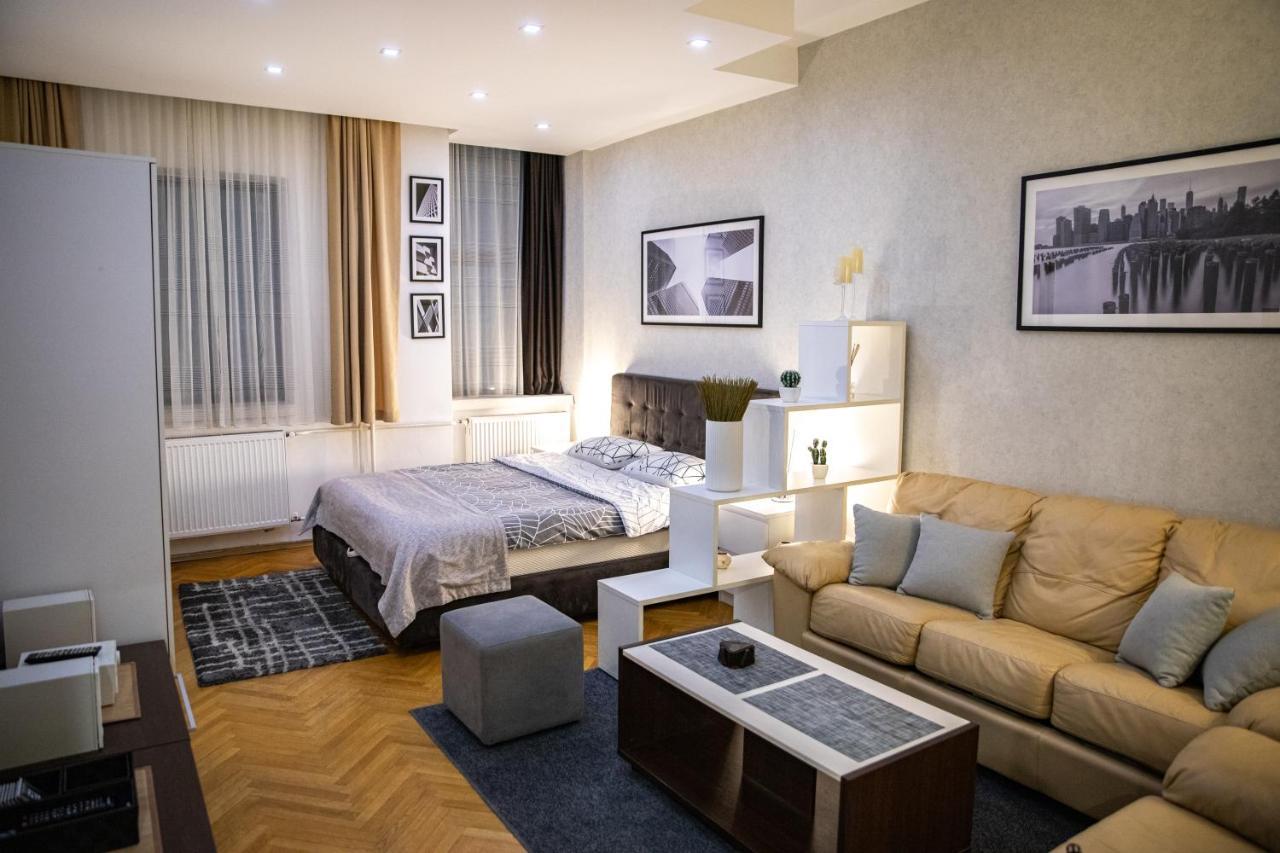 Cubic Central Lux Ni Eksteriør billede